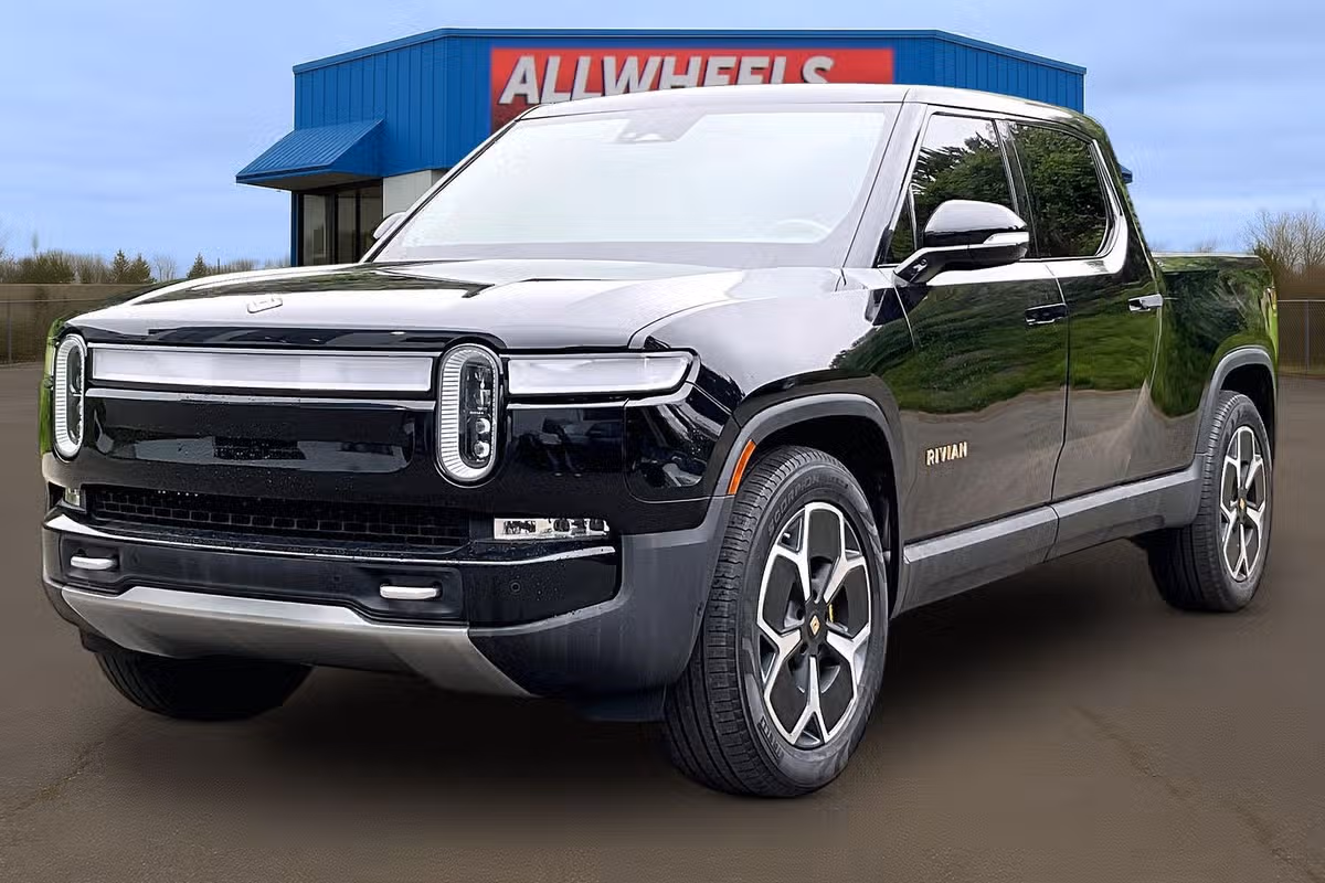 2022 Rivian R1T Adventure Image 10