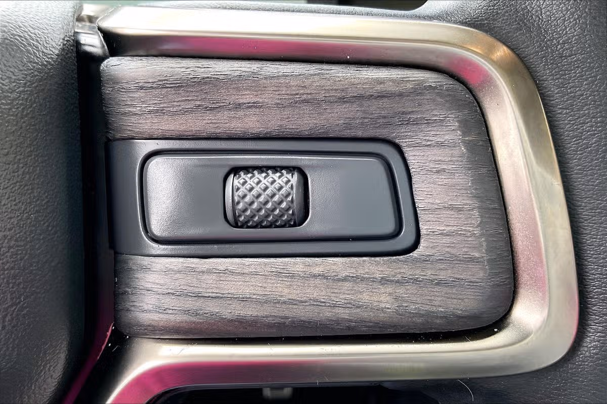 2022 Rivian R1T Adventure Image 17