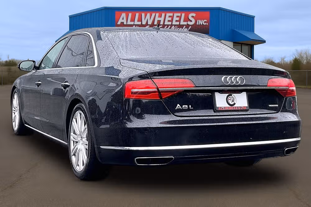 2015 Audi A8 L 3.0T quattro Image 2