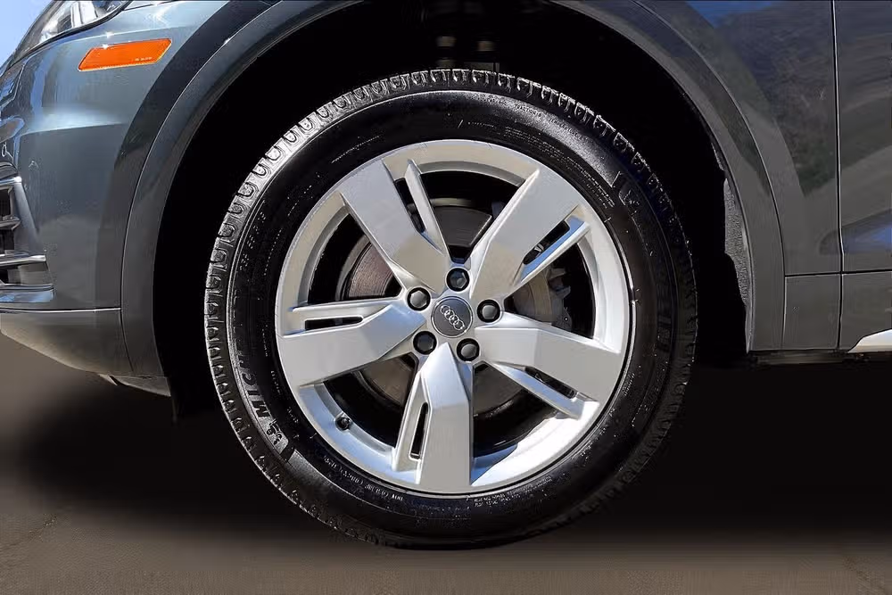 2018 Audi Q5 2.0T QUATTRO PREMIUM PLUS Image 9