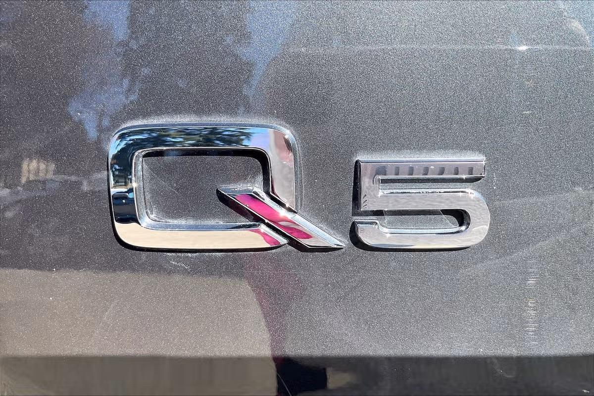 2018 Audi Q5 2.0T QUATTRO PREMIUM PLUS Image 8