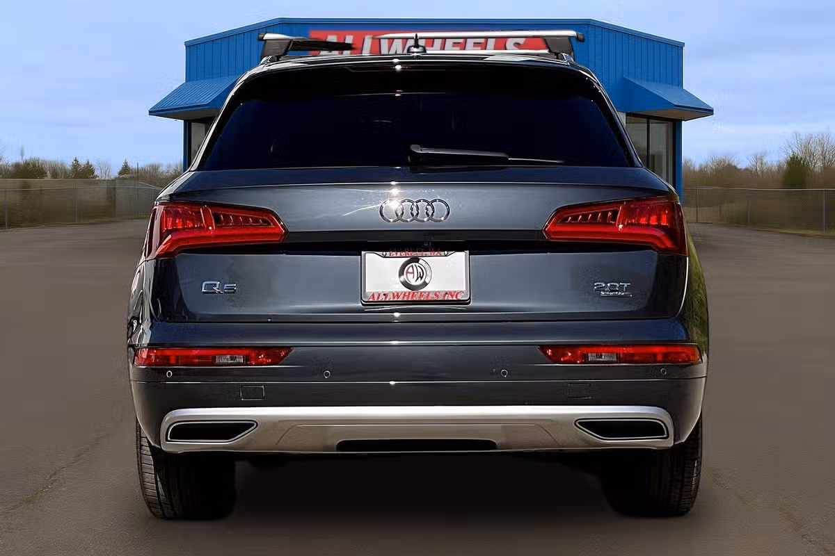 2018 Audi Q5 2.0T QUATTRO PREMIUM PLUS Image 4
