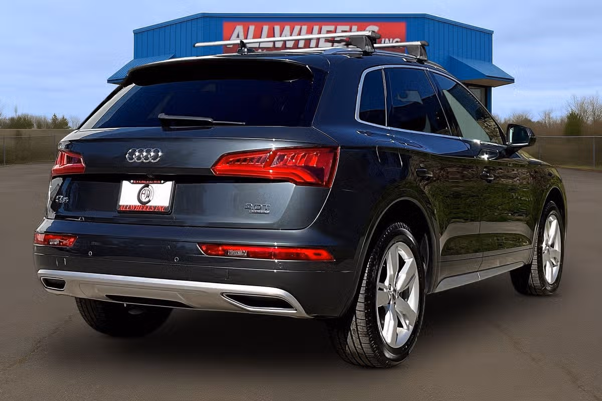 2018 Audi Q5 2.0T QUATTRO PREMIUM PLUS Image 11