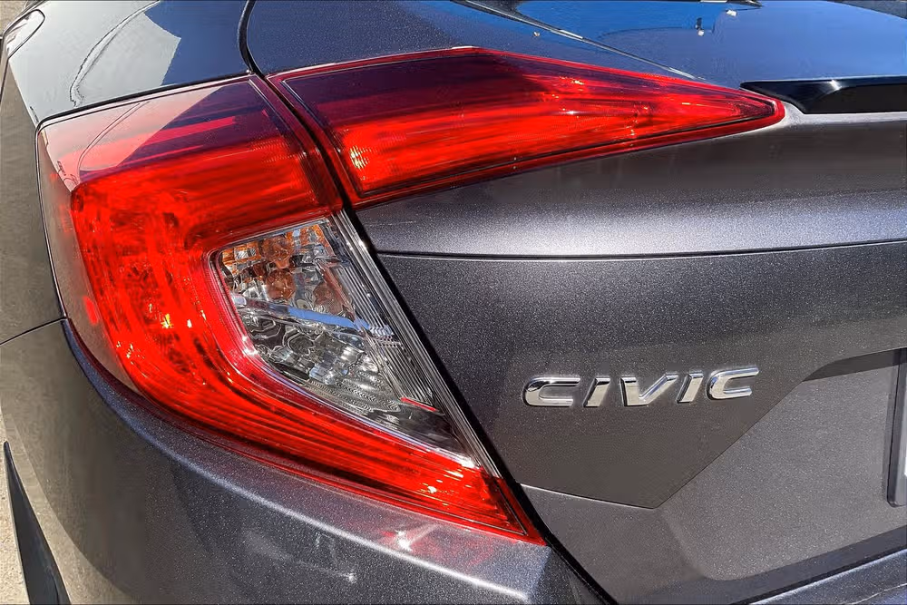 2020 Honda Civic Sport Image 27