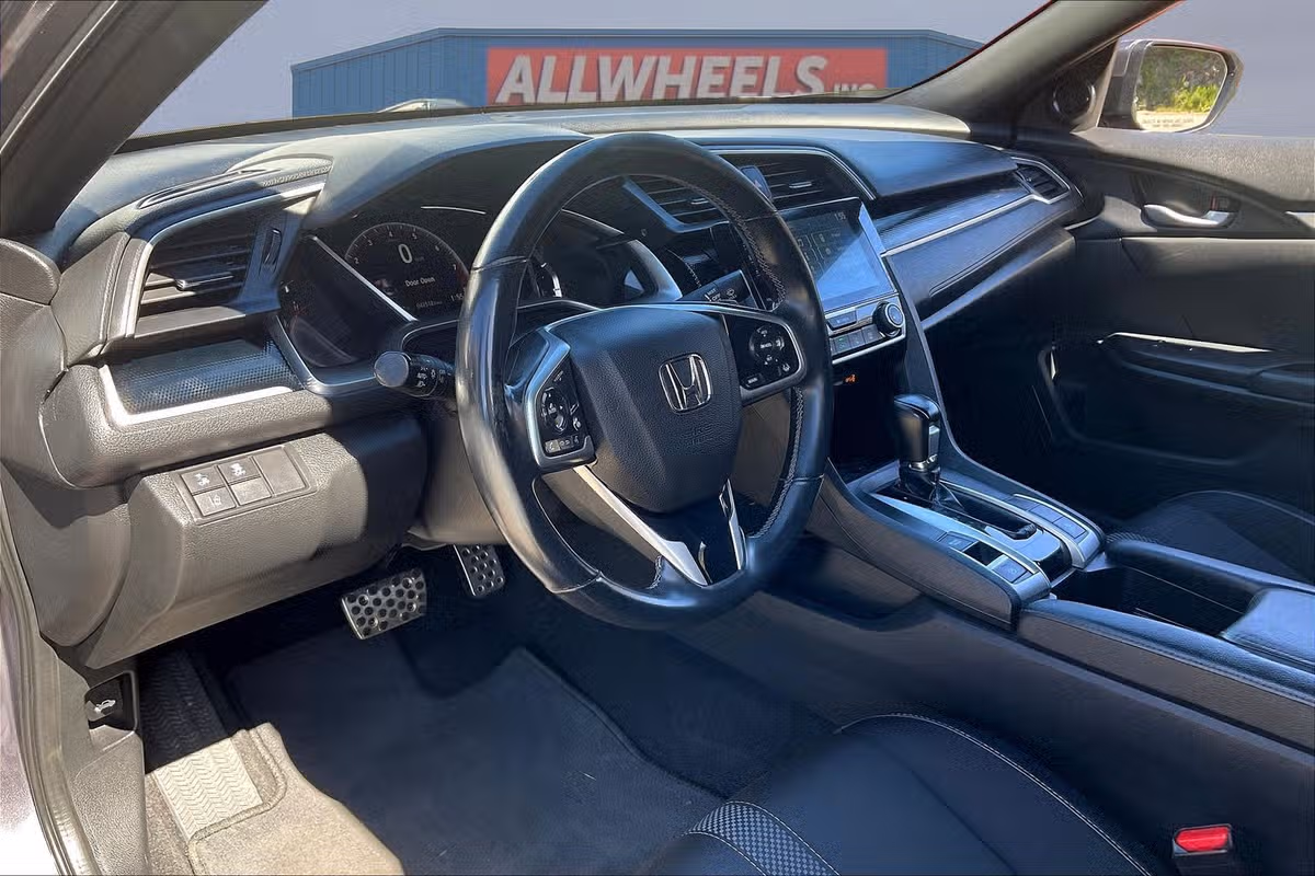 2020 Honda Civic Sport Image 12