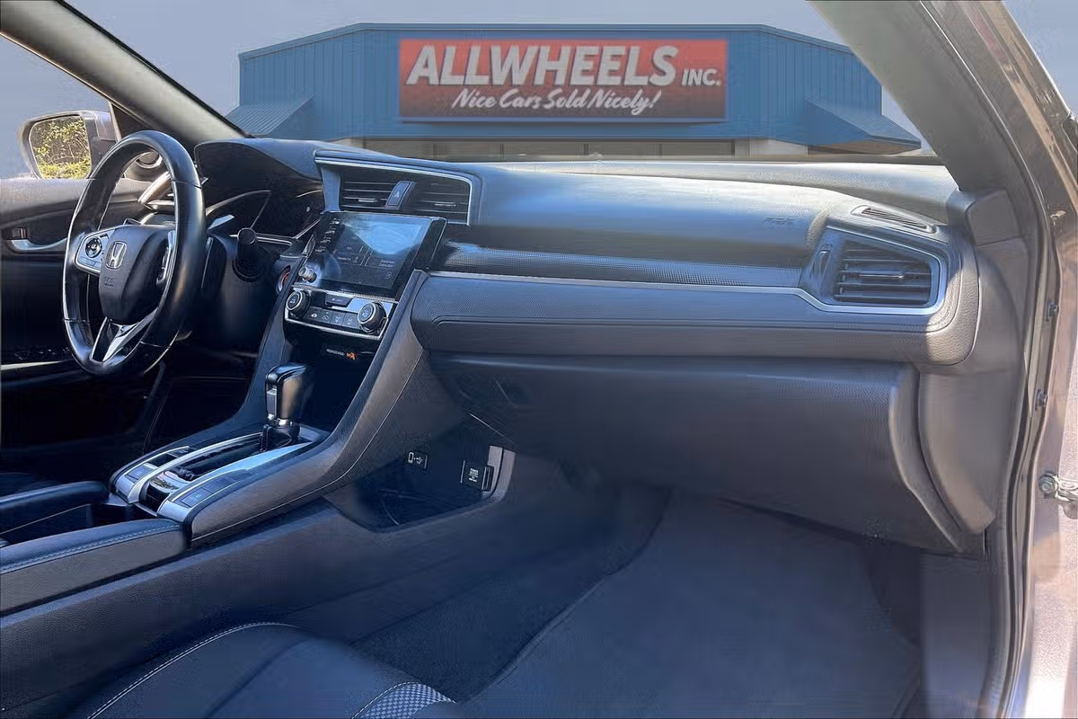 2020 Honda Civic Sport Image 15