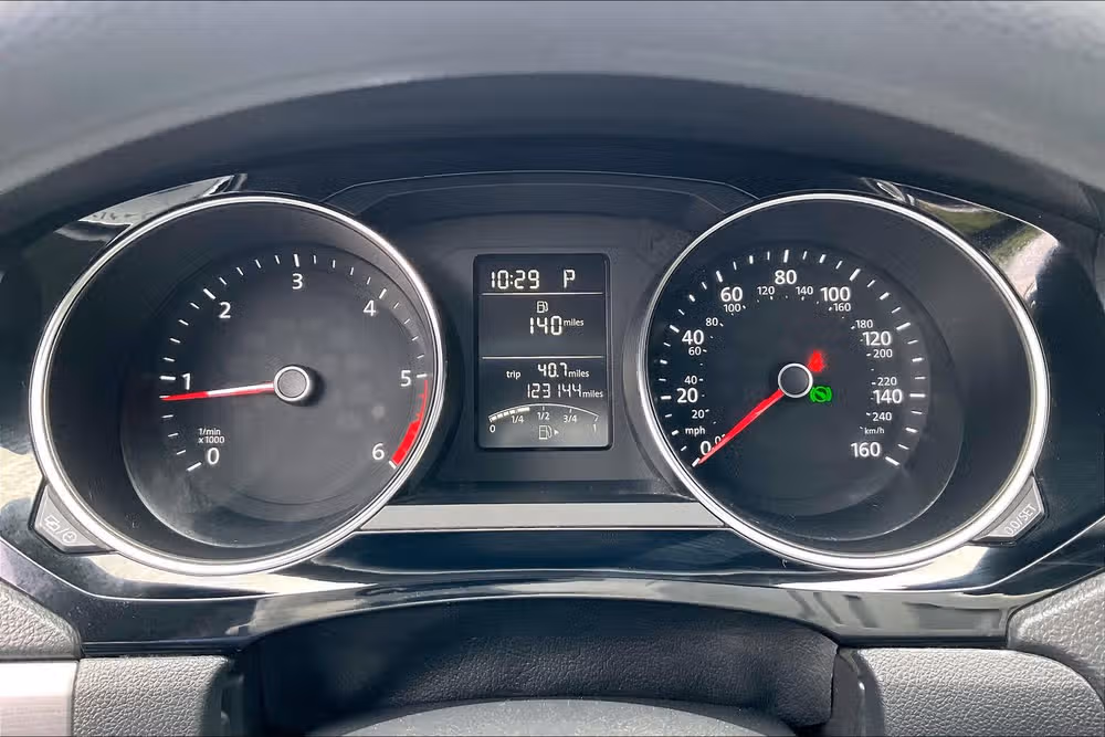 2015 Volkswagen Jetta TDI S Image 18