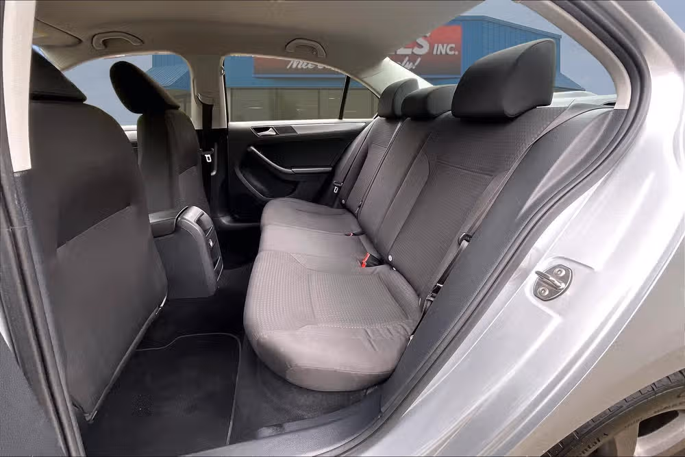 2015 Volkswagen Jetta TDI S Image 23