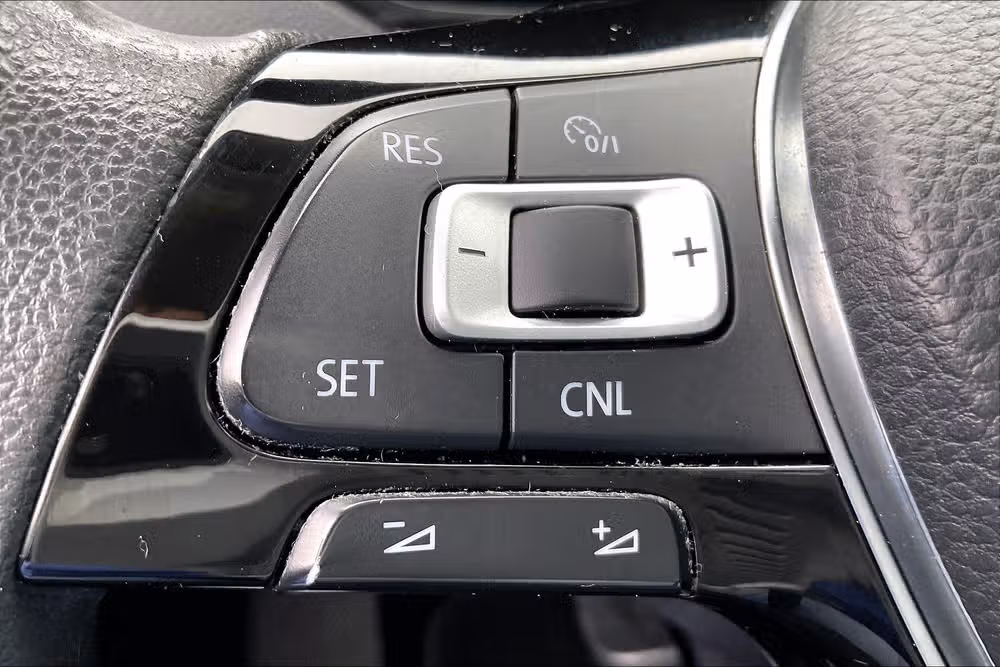 2015 Volkswagen Jetta TDI S Image 16