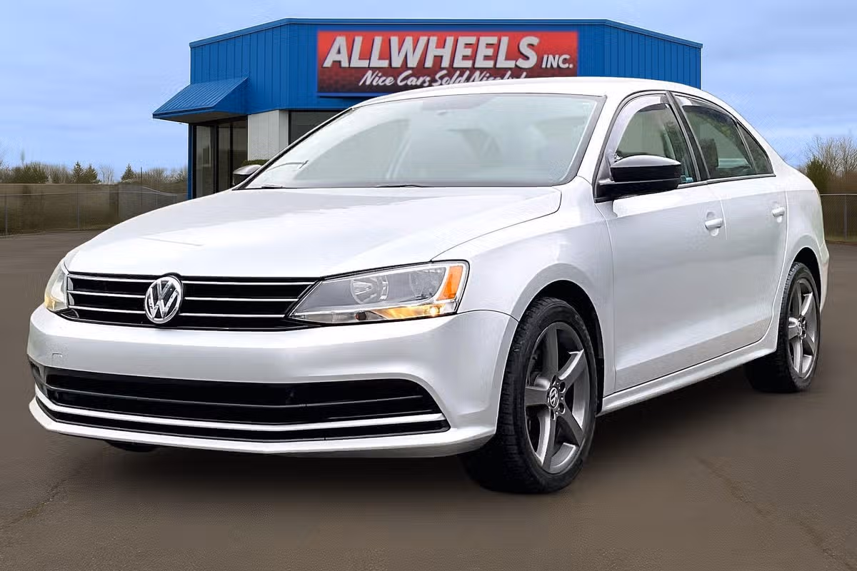 2015 Volkswagen Jetta TDI S Image 10