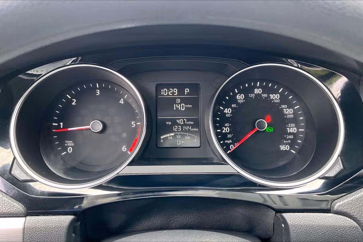2015 Volkswagen Jetta TDI S Image 18