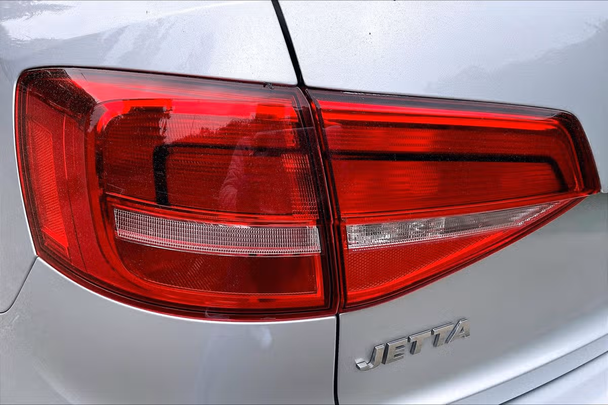 2015 Volkswagen Jetta TDI S Image 27