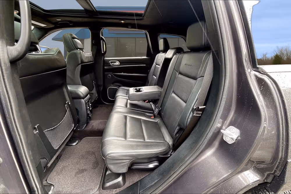 2016 Jeep Grand Cherokee Summit Image 24