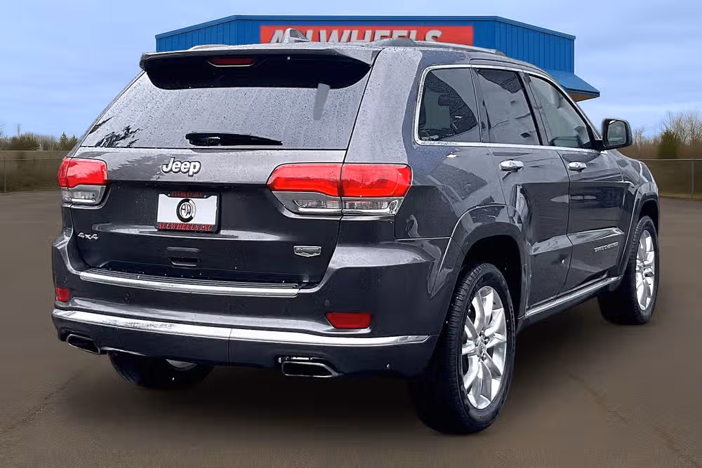 2016 Jeep Grand Cherokee Summit Image 11