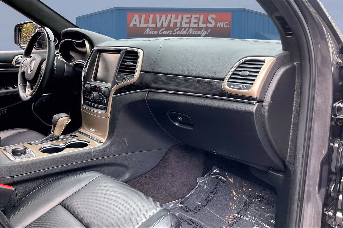 2016 Jeep Grand Cherokee Summit Image 15