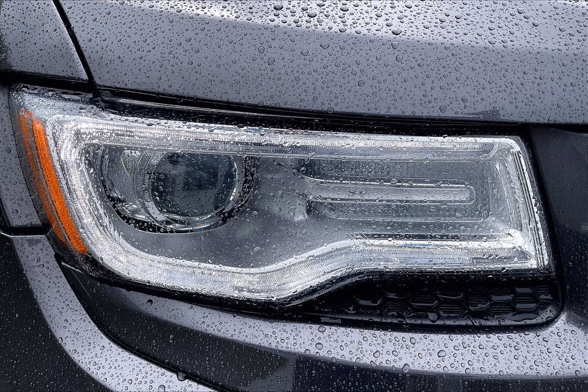 2016 Jeep Grand Cherokee Summit Image 27