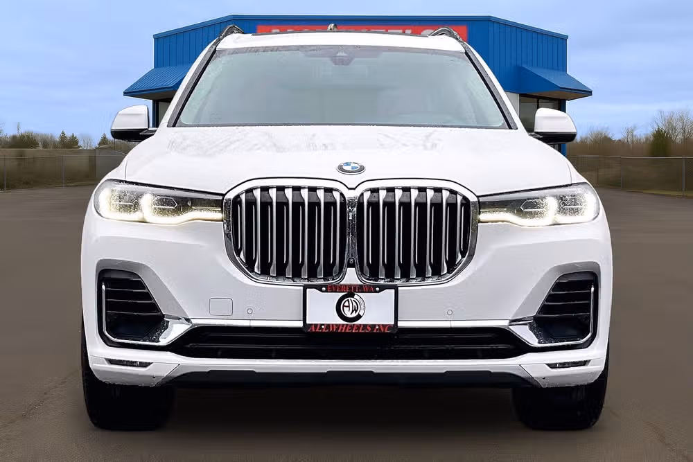 2021 BMW X7 xDrive40i Image 3