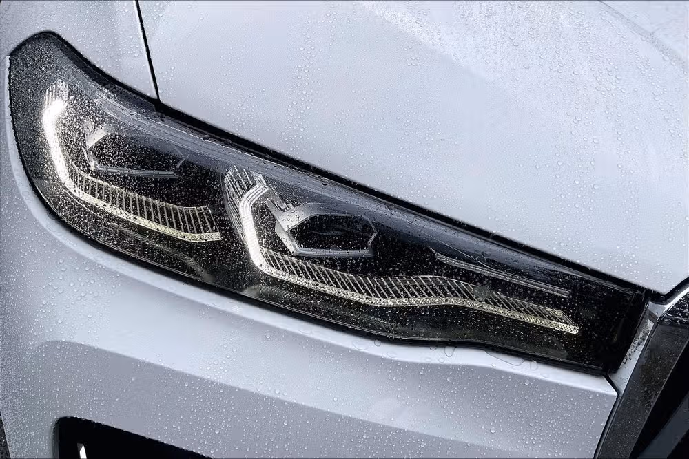 2021 BMW X7 xDrive40i Image 28