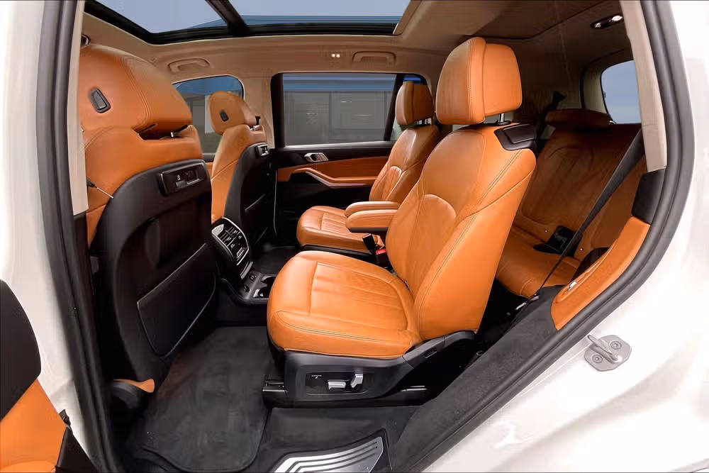 2021 BMW X7 xDrive40i Image 24