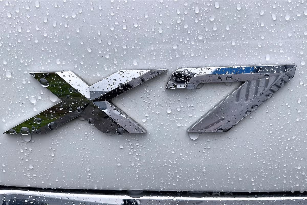 2021 BMW X7 xDrive40i Image 8