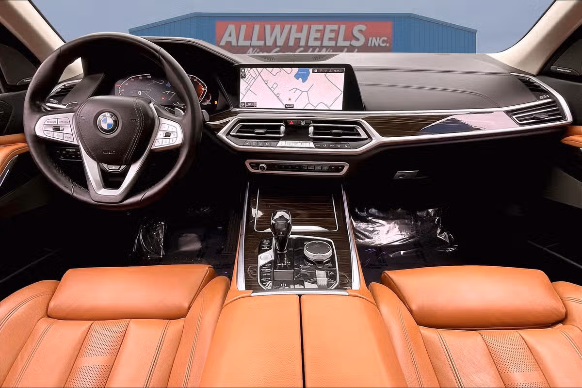 2021 BMW X7 xDrive40i Image 14