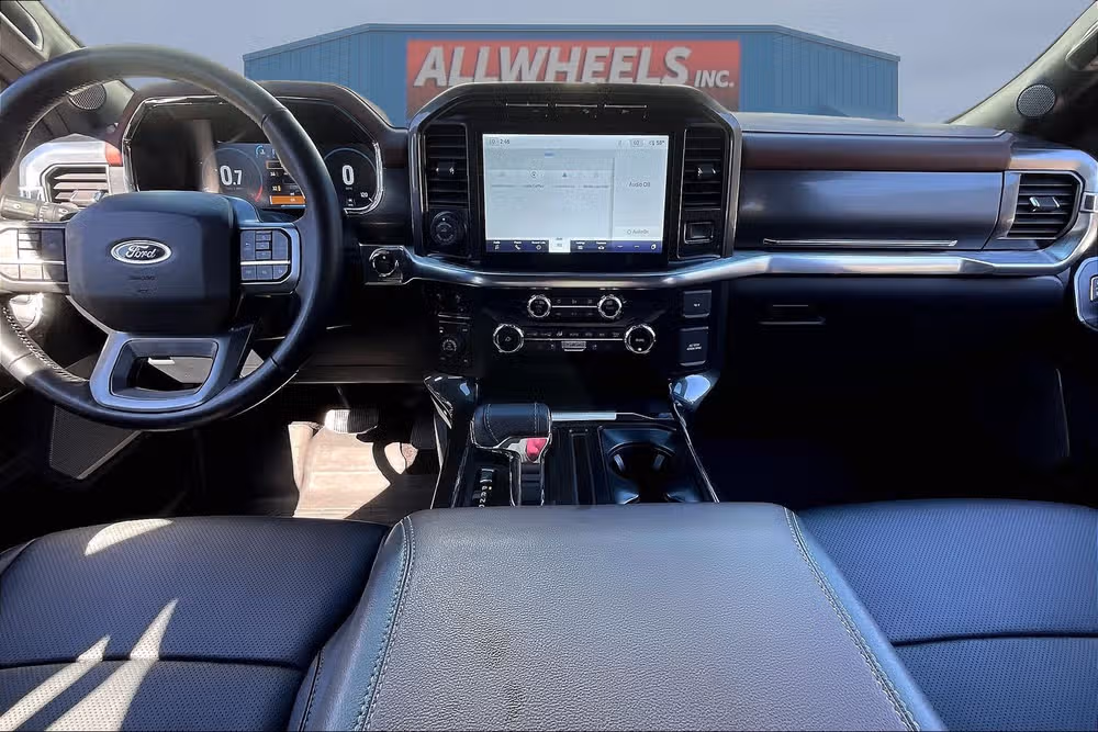 2022 Ford F-150 Lariat Image 14