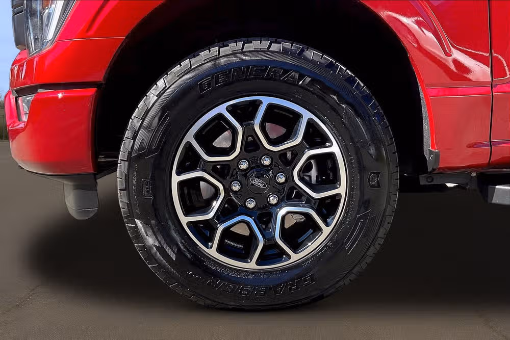 2022 Ford F-150 Lariat Image 9