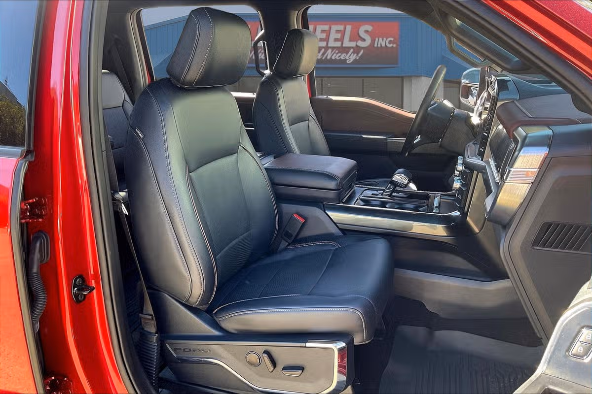 2022 Ford F-150 Lariat Image 7