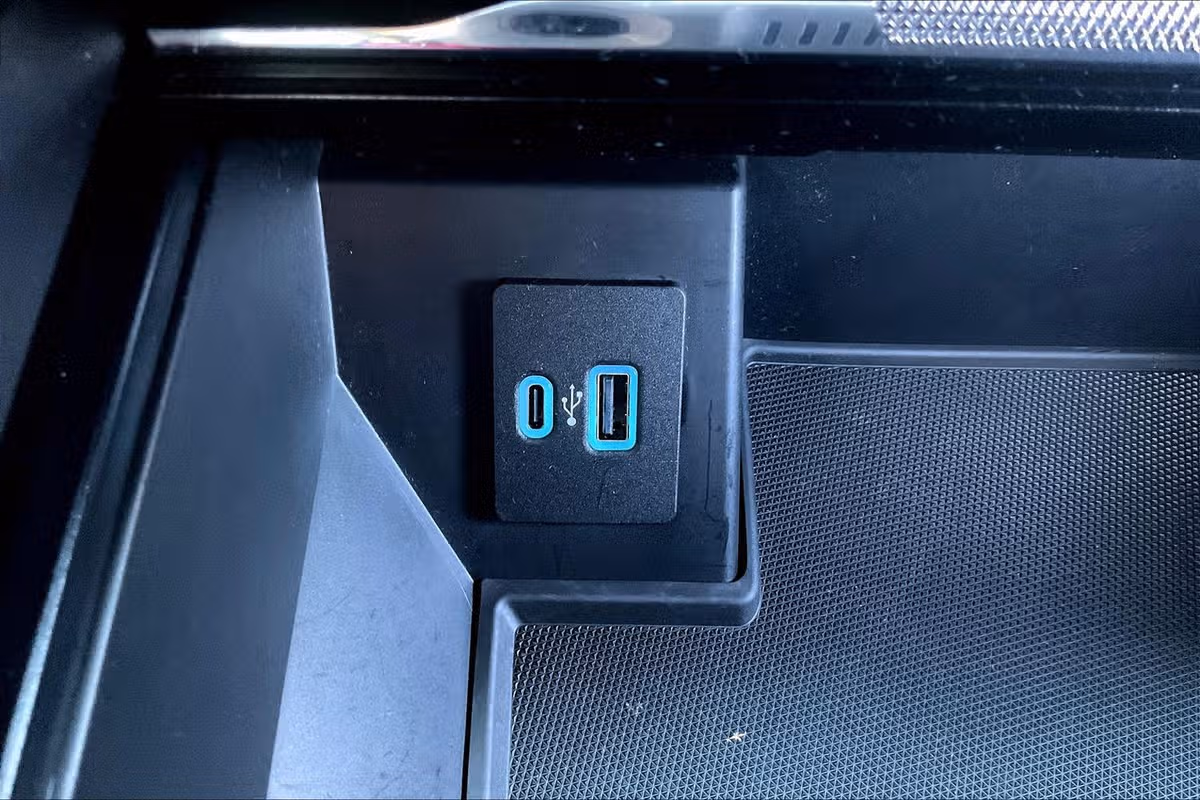2022 Ford F-150 Lariat Image 31