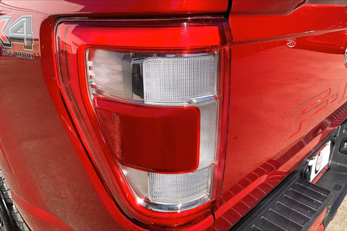 2022 Ford F-150 Lariat Image 29