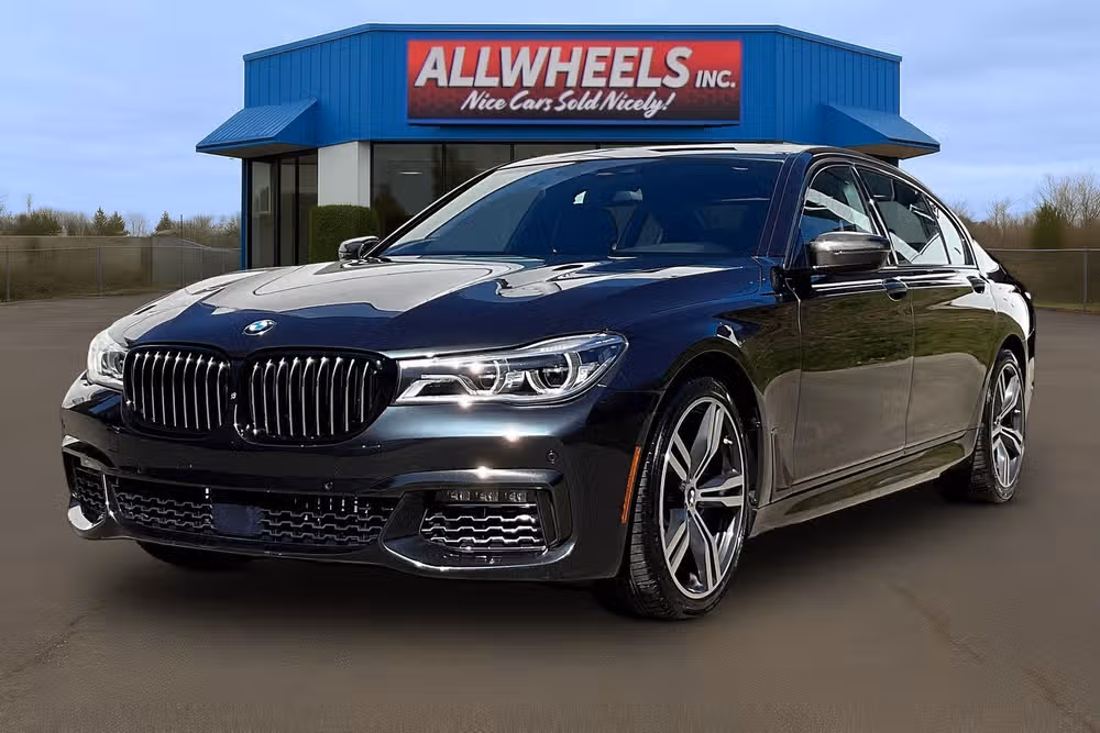 2017 BMW 7 Series 750i Image 10