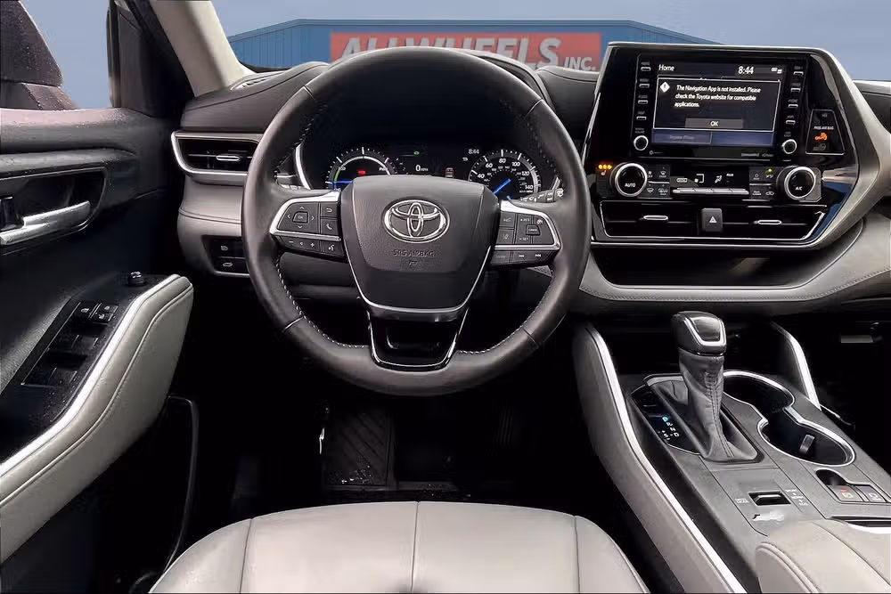 2020 Toyota Highlander Hybrid XLE Image 5