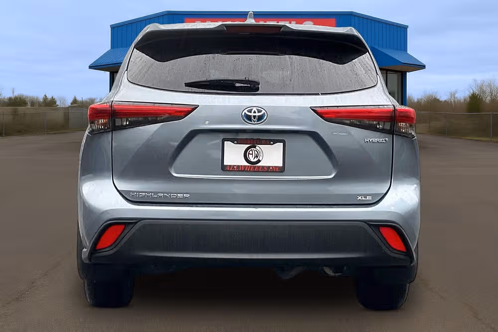 2020 Toyota Highlander Hybrid XLE Image 4