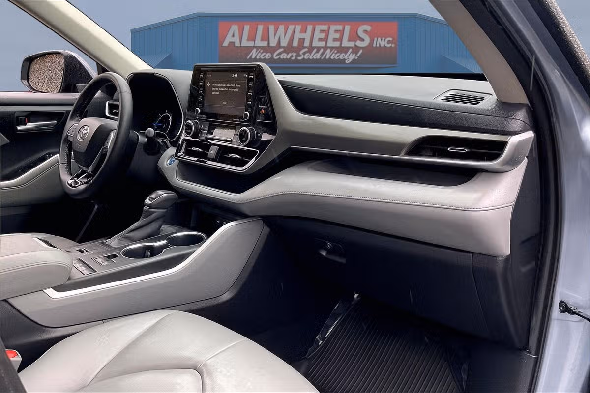 2020 Toyota Highlander Hybrid XLE Image 15