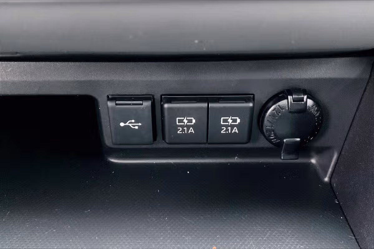 2020 Toyota Highlander Hybrid XLE Image 31