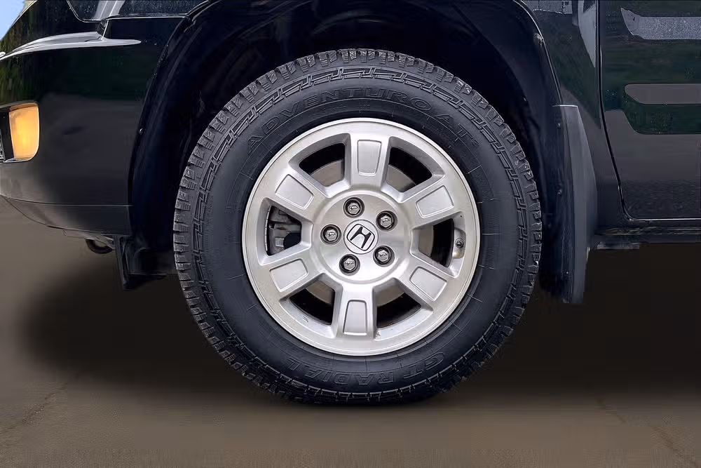 2013 Honda Ridgeline RTS Image 9