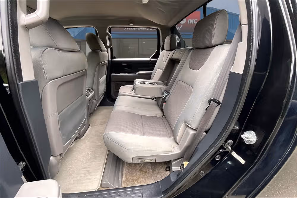 2013 Honda Ridgeline RTS Image 24