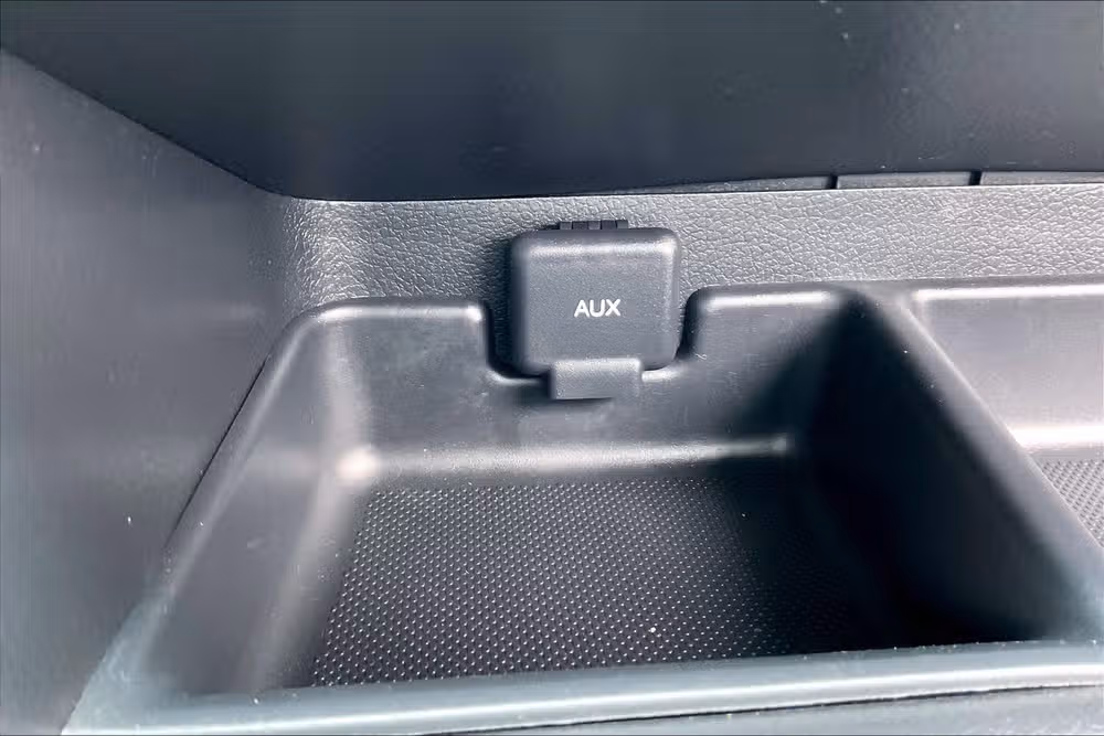 2013 Honda Ridgeline RTS Image 30
