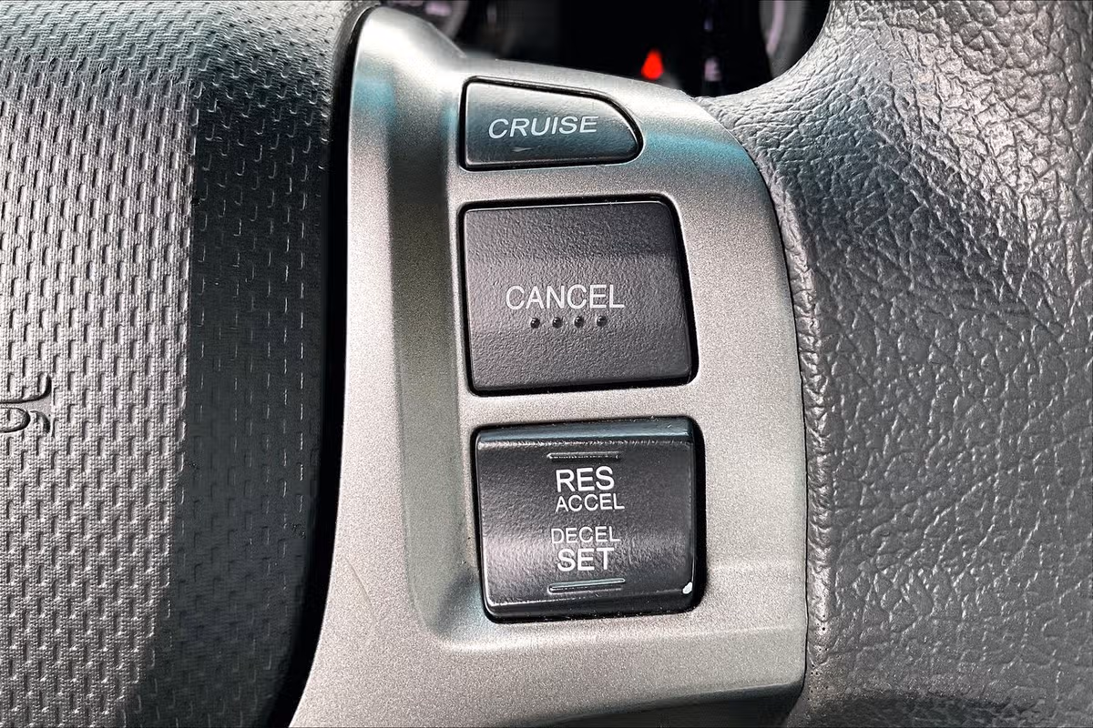 2013 Honda Ridgeline RTS Image 18