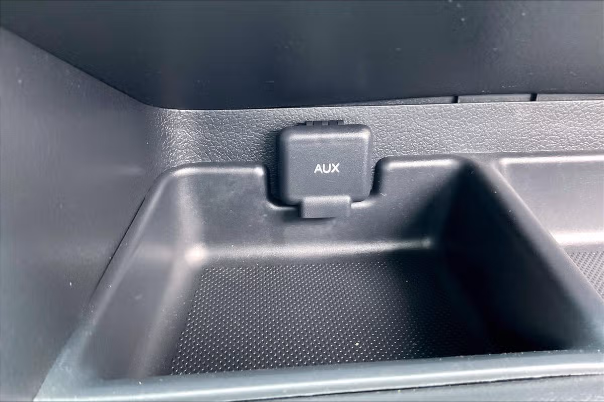 2013 Honda Ridgeline RTS Image 30