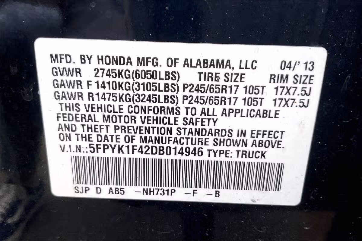 2013 Honda Ridgeline RTS Image 32