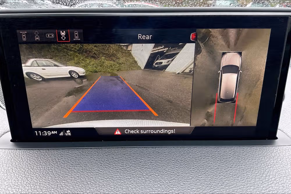 2019 Audi Q7 quattro SE Premium Plus 45 TFSI Image 19
