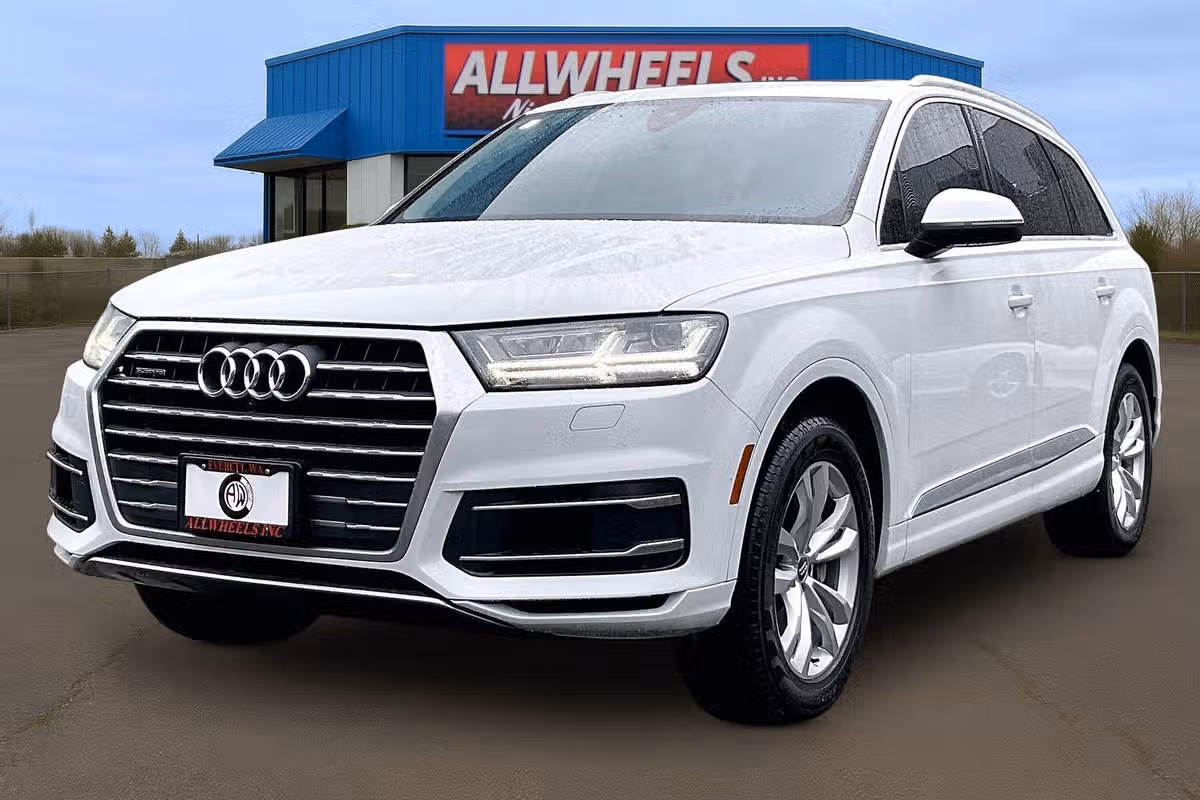 2019 Audi Q7 quattro SE Premium Plus 45 TFSI Image 10