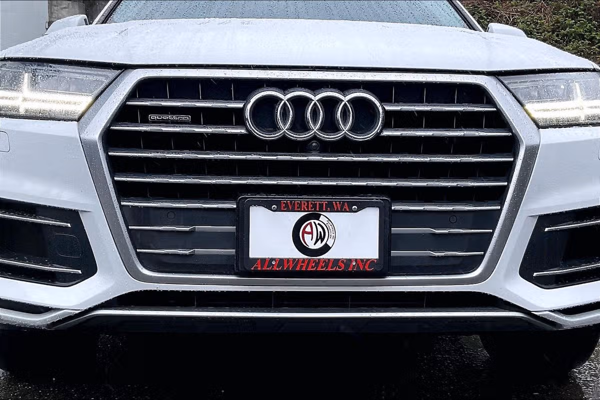 2019 Audi Q7 quattro SE Premium Plus 45 TFSI Image 27