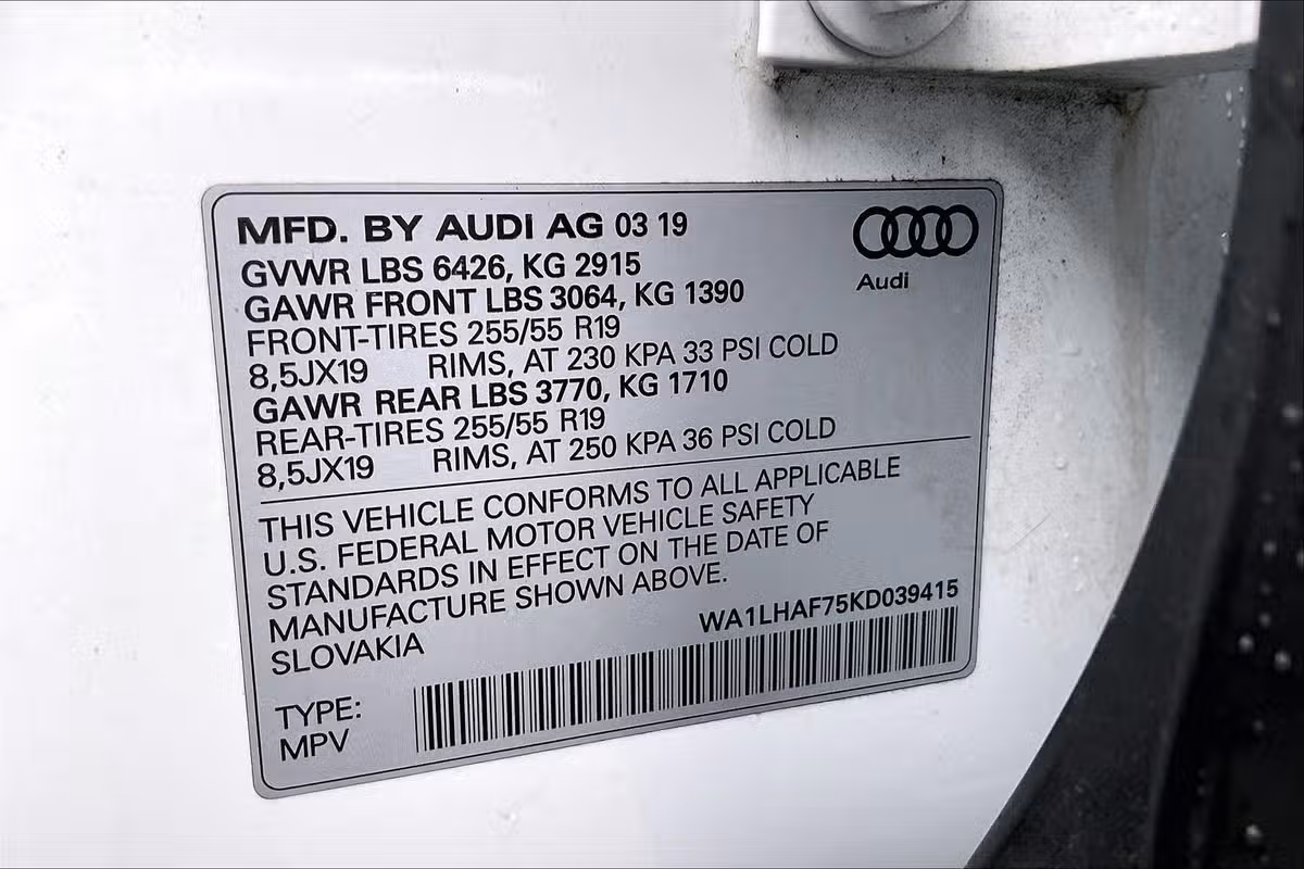 2019 Audi Q7 quattro SE Premium Plus 45 TFSI Image 33