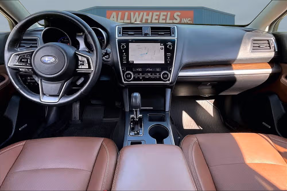 2018 Subaru Outback 2.5i Touring Image 14