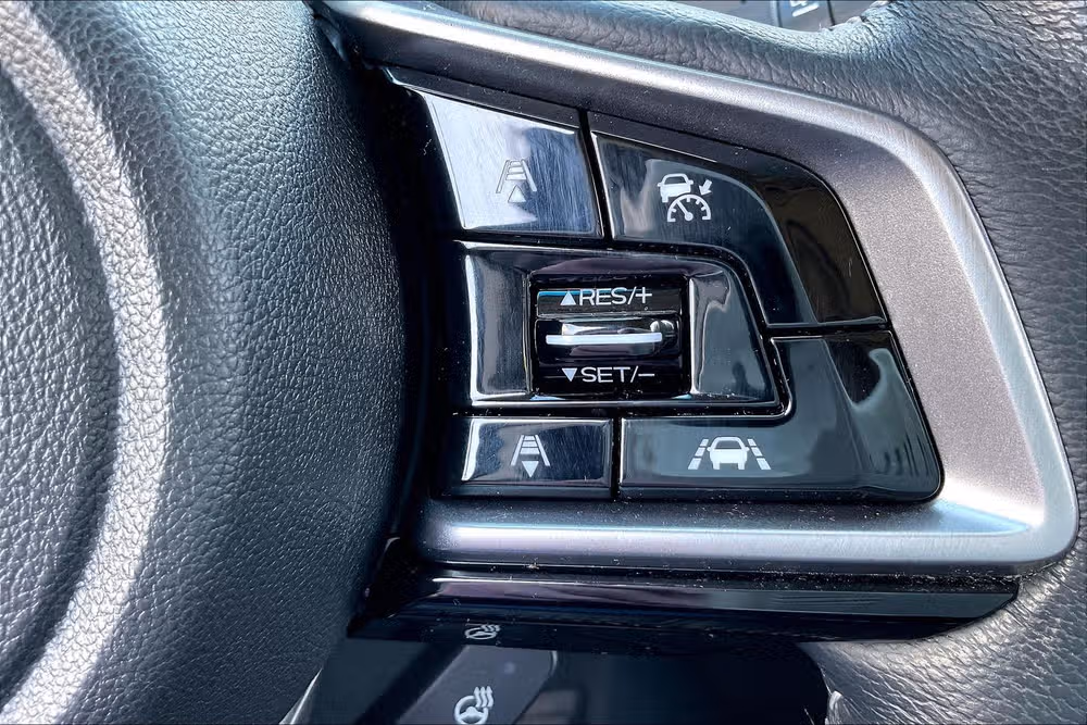 2018 Subaru Outback 2.5i Touring Image 17