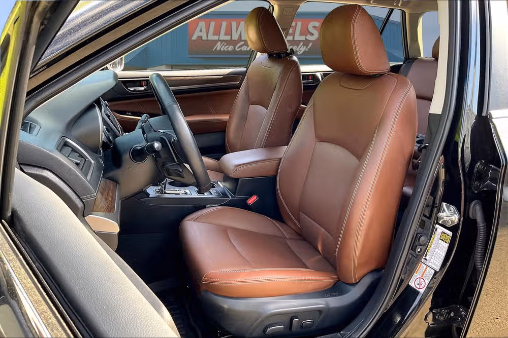 2018 Subaru Outback 2.5i Touring Image 23