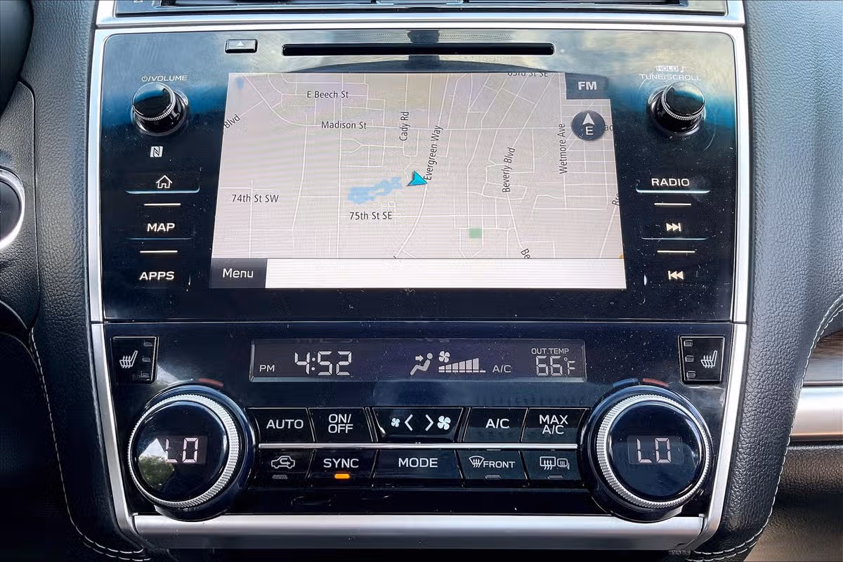 2018 Subaru Outback 2.5i Touring Image 29