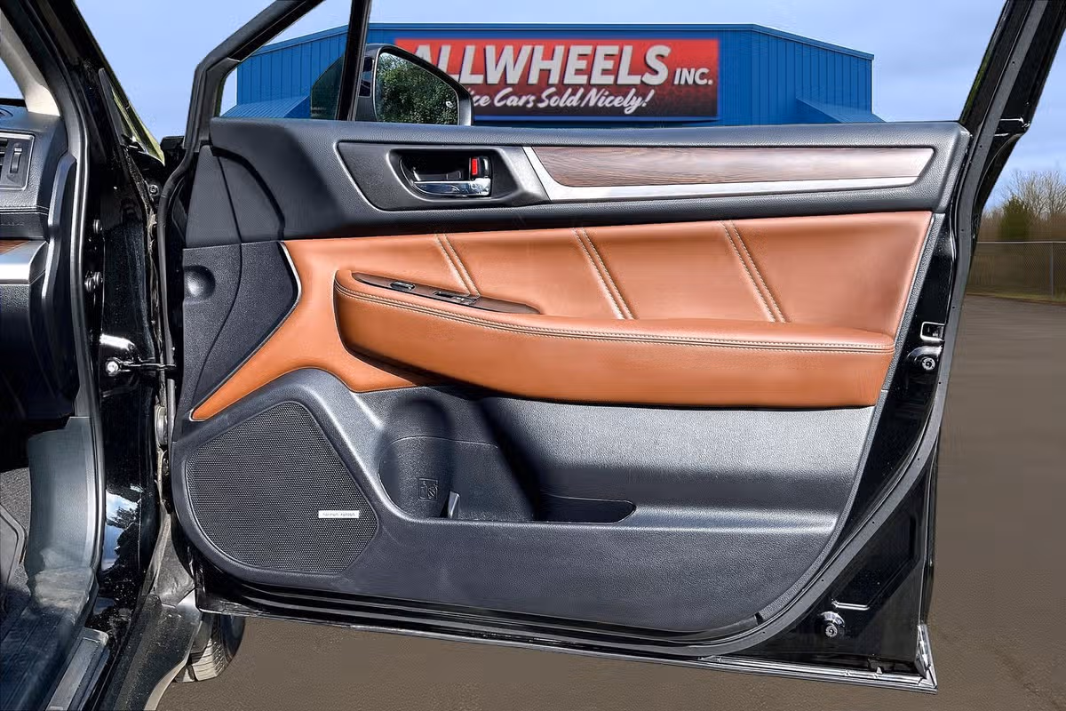 2018 Subaru Outback 2.5i Touring Image 22